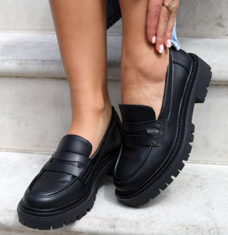 Czarne buty Loisa | Wszechstronne obuwie na każdą okazję